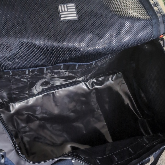 The North Face International Team USA Basecamp Duffel Bag/Backpack Navy - Large - Picture 8 of 16